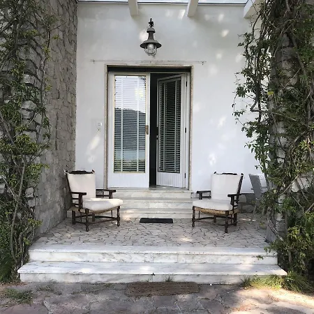 Miranda Villa *
